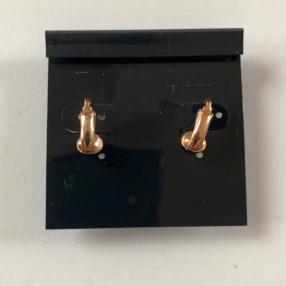 Lindenwold Costume Jewelry - Picture 2 of 2